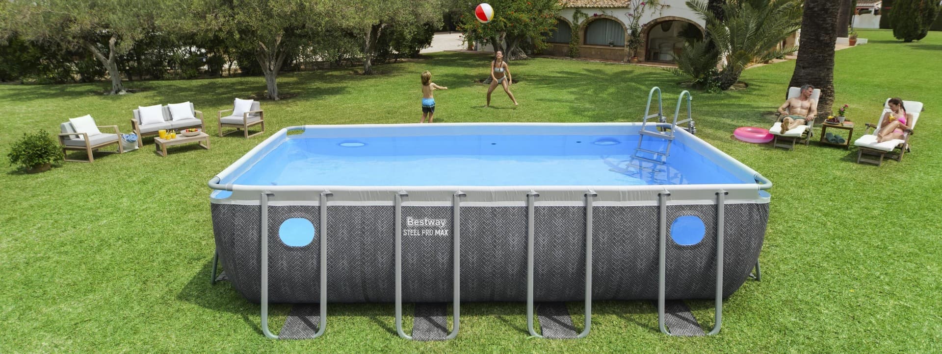 Astuces pour une mise en eau réussie de votre piscine hors-sol