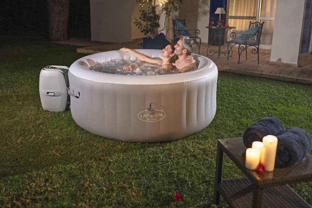 Spa Gonflable Spa gonflable rond St. Lucia AirJet Lay-Z-Spa 2-3 personnes Bestway 4