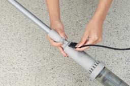Accessoires Piscine Balai aspirateur électrique rechargeable pour spa et petite piscine Bestway 9