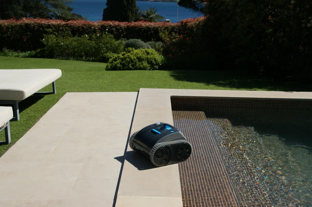 Robot piscine Robot piscine autonome Opale - nettoyage fond et parois - 5x9m max Bestway 3