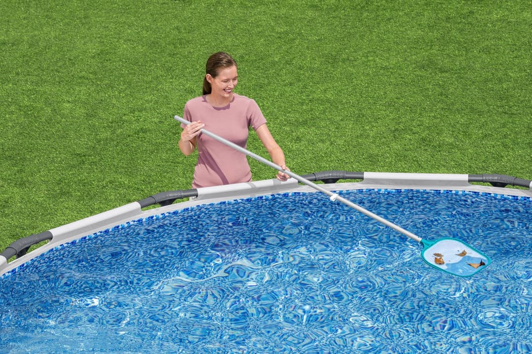 Accessoires Piscine Kit d’entretien piscine avec aspirateur et épuisette AquaClear Bestway 2