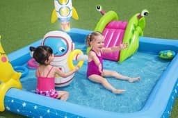 Jeux d'extérieur et trampoline Aire de jeux Little Astronaut™, 228 x 206 x 84 cm, toboggan, punching-ball, jeux d'anneaux, 2 frisbee Bestway 7