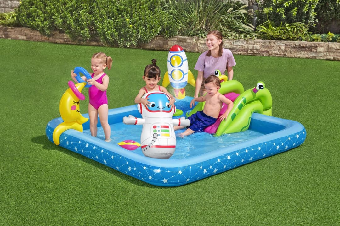 Jeux d'extérieur et trampoline Aire de jeux Little Astronaut™, 228 x 206 x 84 cm, toboggan, punching-ball, jeux d'anneaux, 2 frisbee Bestway 2