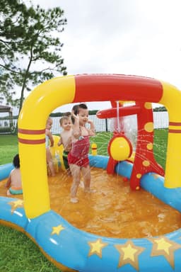Jeux d'extérieur et trampoline Aire de jeux pataugeoire Champions 435 x 213 x 117 cm Bestway 6