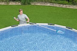 Accessoires Piscine Kit de nettoyage piscine AquaClean avec aspirateur et épuisette Bestway 3