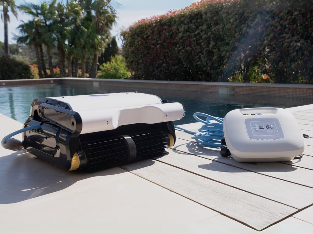 Robot piscine Robot piscine électrique Clean Pool - nettoie fond et parois - 4x8m max Bestway 5