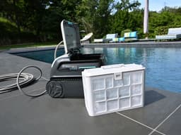Robot piscine Robot piscine électrique Graphite - nettoie fond et parois - 4x8m max Bestway 6