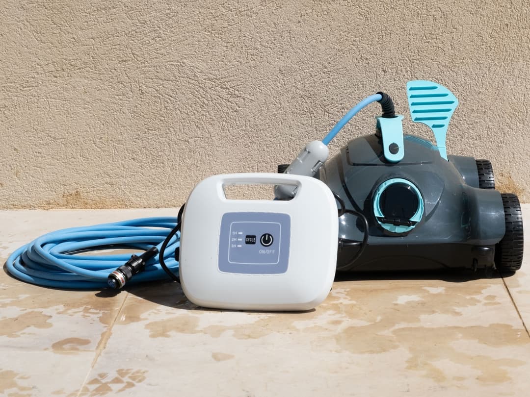 Robot piscine Robot piscine électrique Moly - nettoie fond plat et pentes - 28m² max Bestway 4