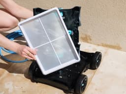 Robot piscine Robot piscine électrique Moly - nettoie fond plat et pentes - 28m² max Bestway 7