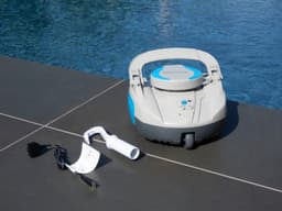 Robot piscine Robot piscine rechargeable Quartz - nettoyage fond plat - 10 m² max Bestway 4
