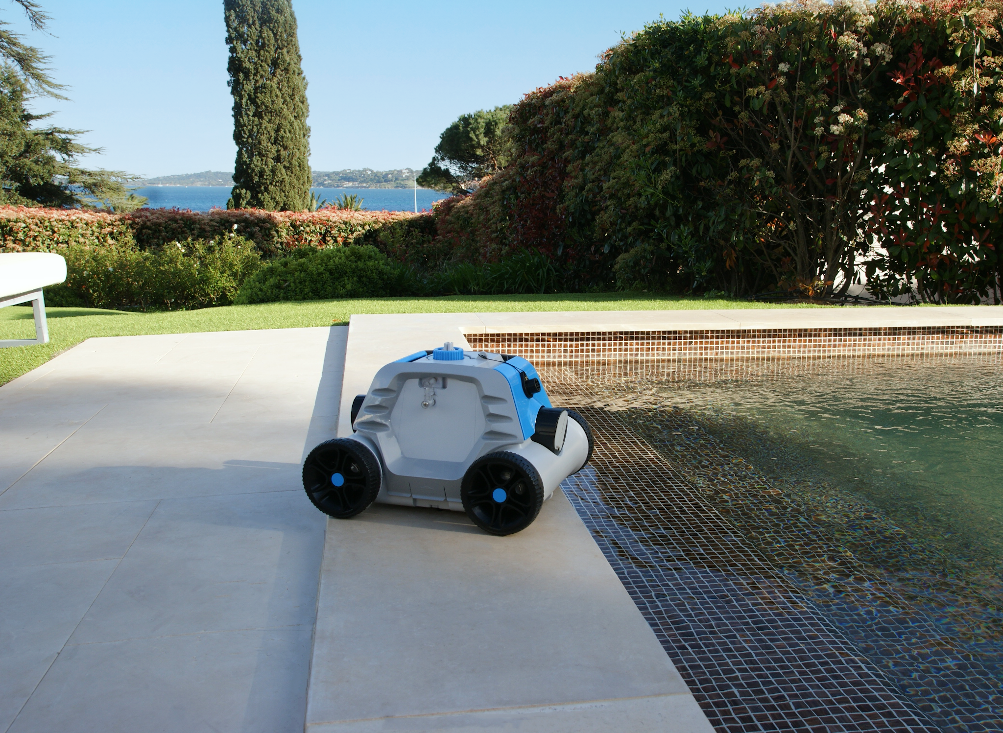 Robots piscines Robot de piscine autonome Thetys Bestway 3
