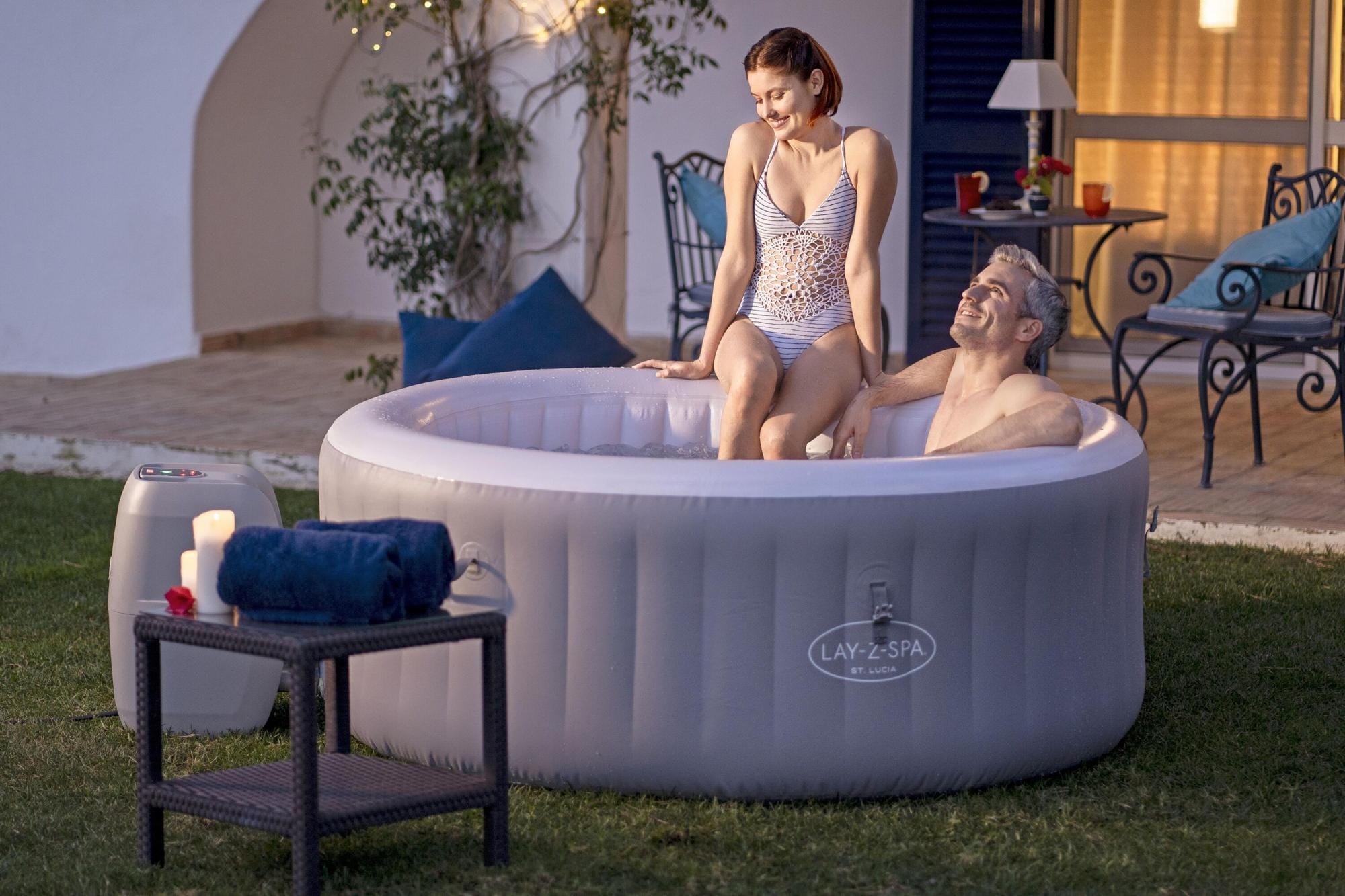 Spa Gonflable Spa gonflable rond St. Lucia AirJet Lay-Z-Spa 2-3 personnes Bestway 1