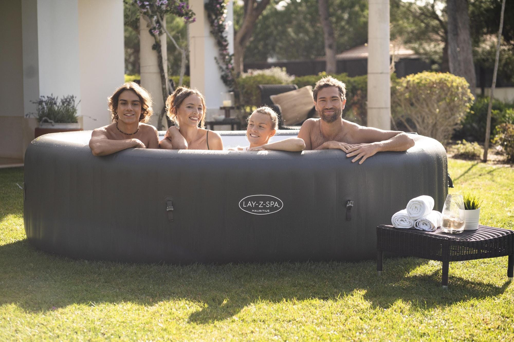 Spa Gonflable Spa gonflable ovale Lay-Z-Spa Mauritius Airjet™ 5 - 7 personnes Wifi Bestway 2