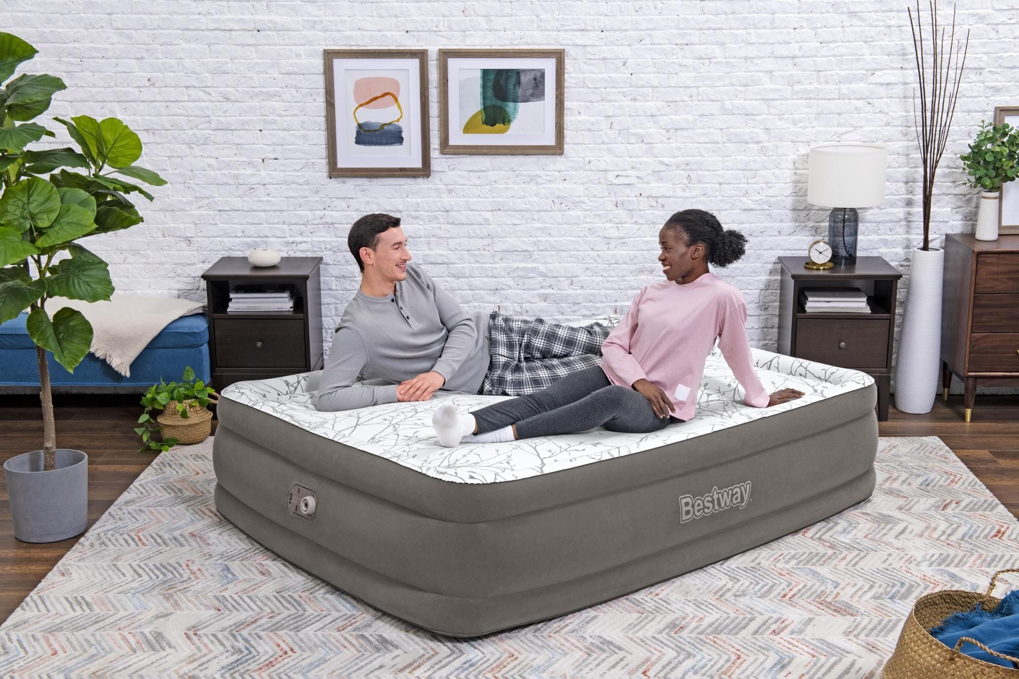 Matelas gonflables Lit gonflable 2 places 203x152x46 cm avec pompe électrique intégrée Bestway 1