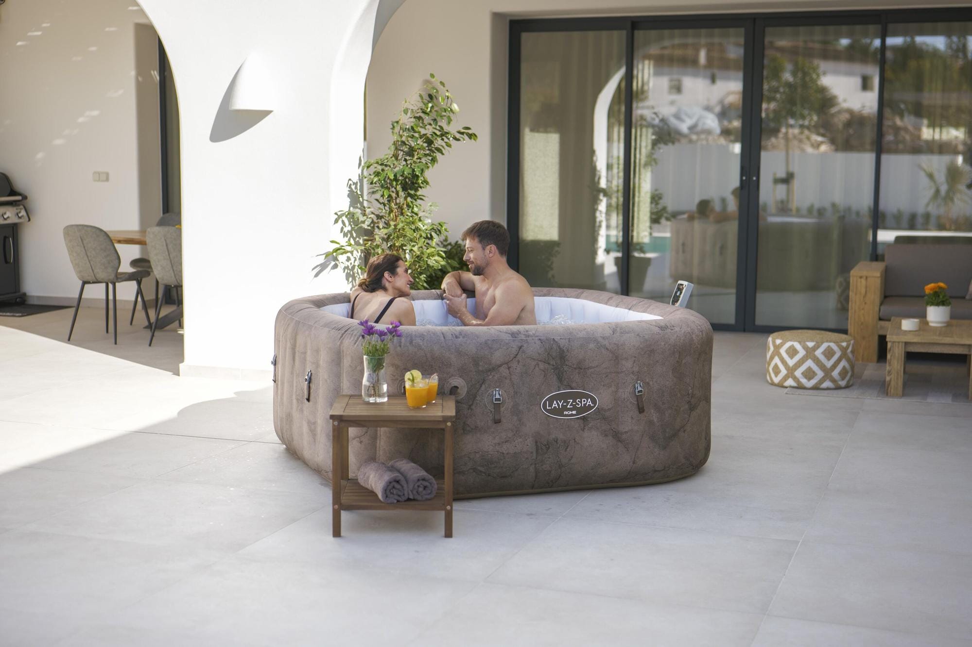 Spa Gonflable Spa gonflable carré Rome Smart AirJet EnergySense 4 - 6 places Bestway 1