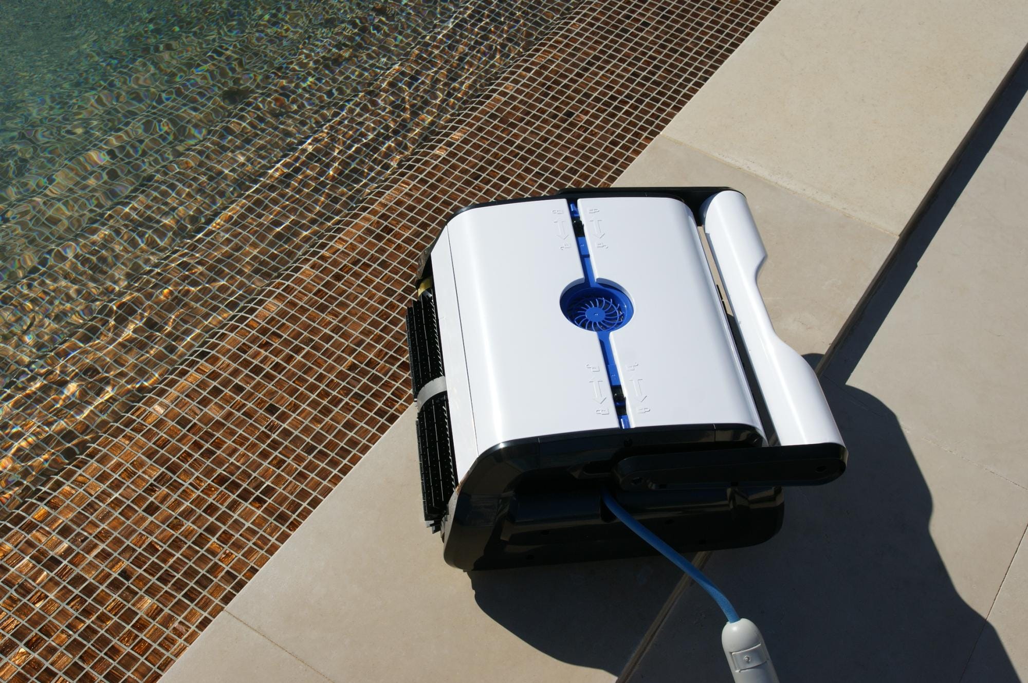 Robots piscines Robot de piscine électrique Clean Pool Bestway 11