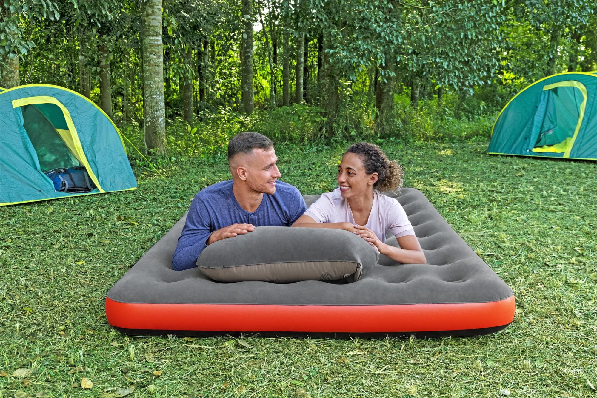 Camping et tente Matelas gonflable camping 2 places 203x152x22cm avec sac de gonflage Bestway 1