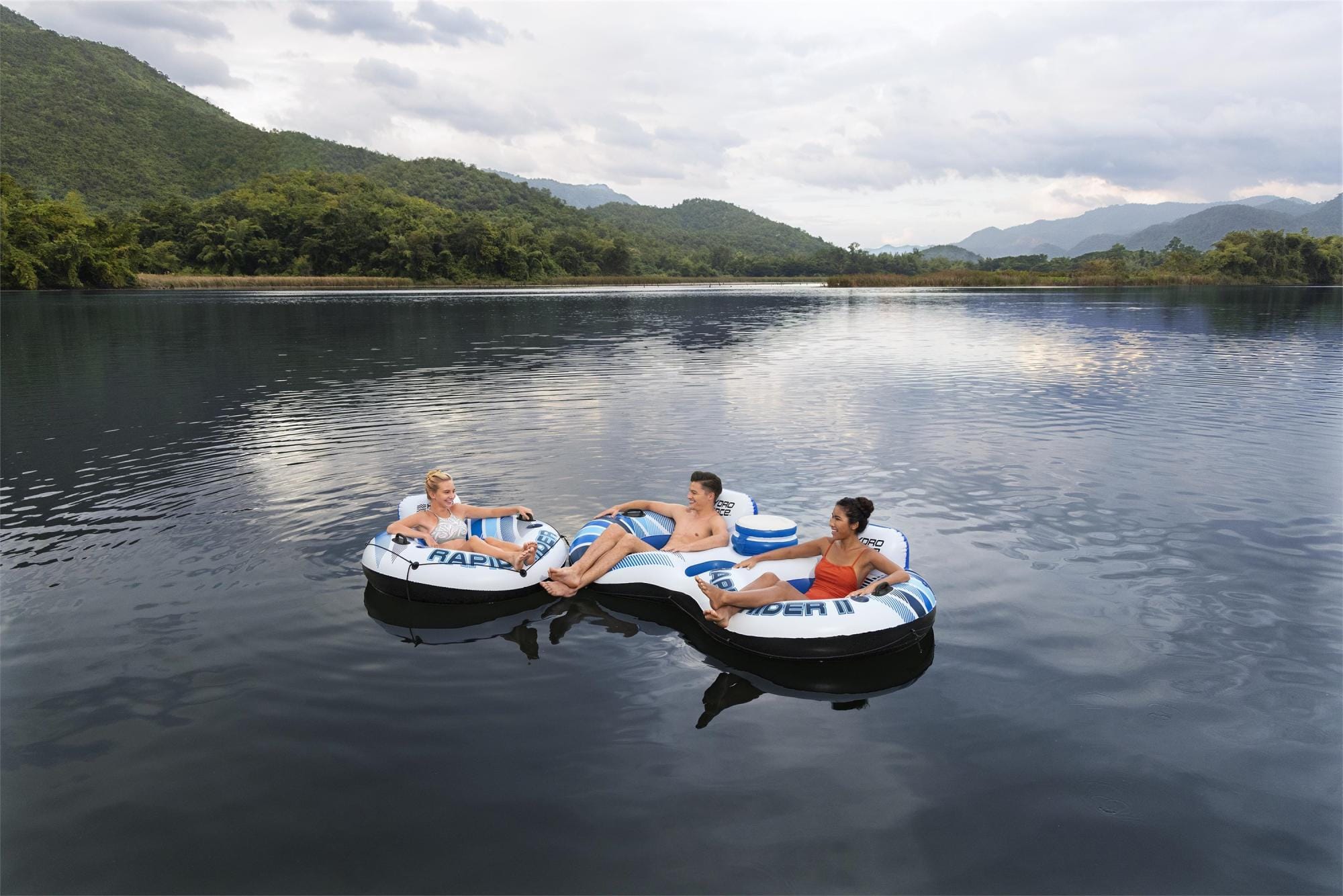 Jeux d'extérieur et trampoline Bouée de rivière 2 places Rapid Rider 240 cm Bestway 1