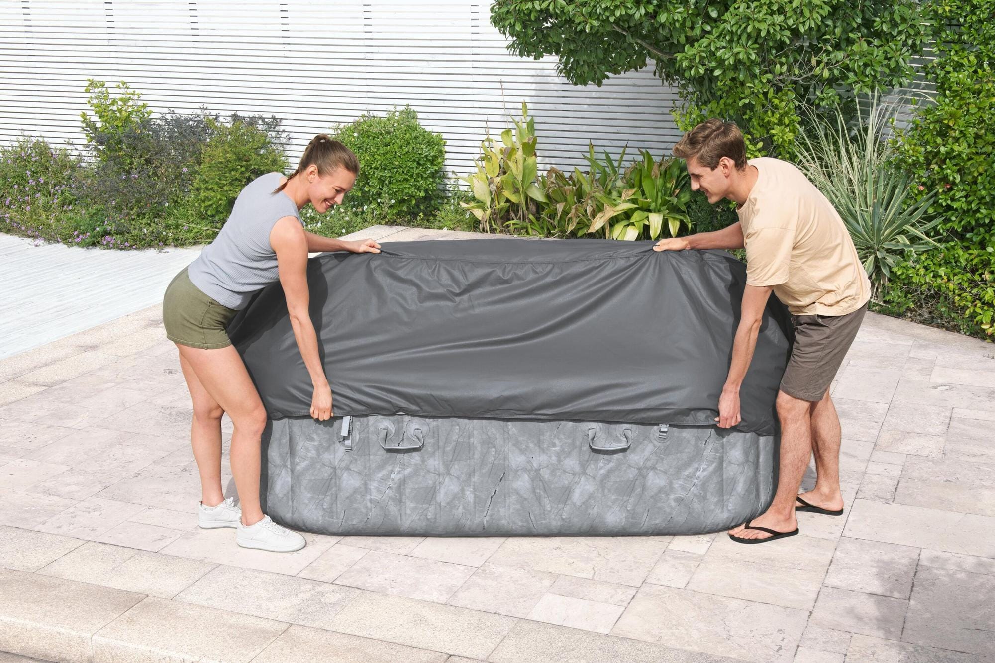 Accessoires Spa Couverture thermique Energysense pour spas carrés 230 x 230 x 71cm Bestway 1