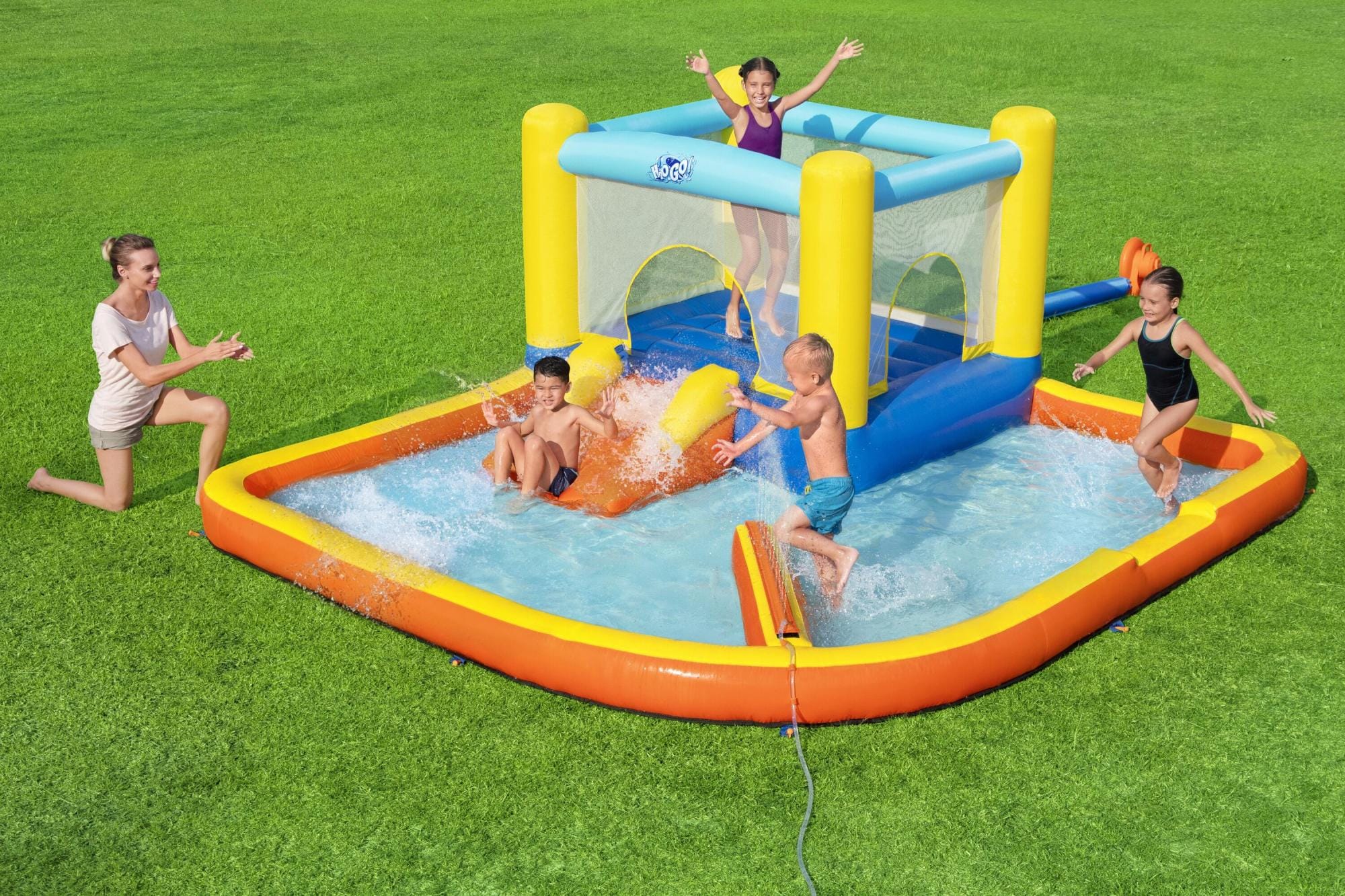 Jeux d'extérieur et trampoline Aire de jeux gonflable avec trampoline et Pataugeoire Beach Bounce 365 x 340 x 152 cm Bestway 1