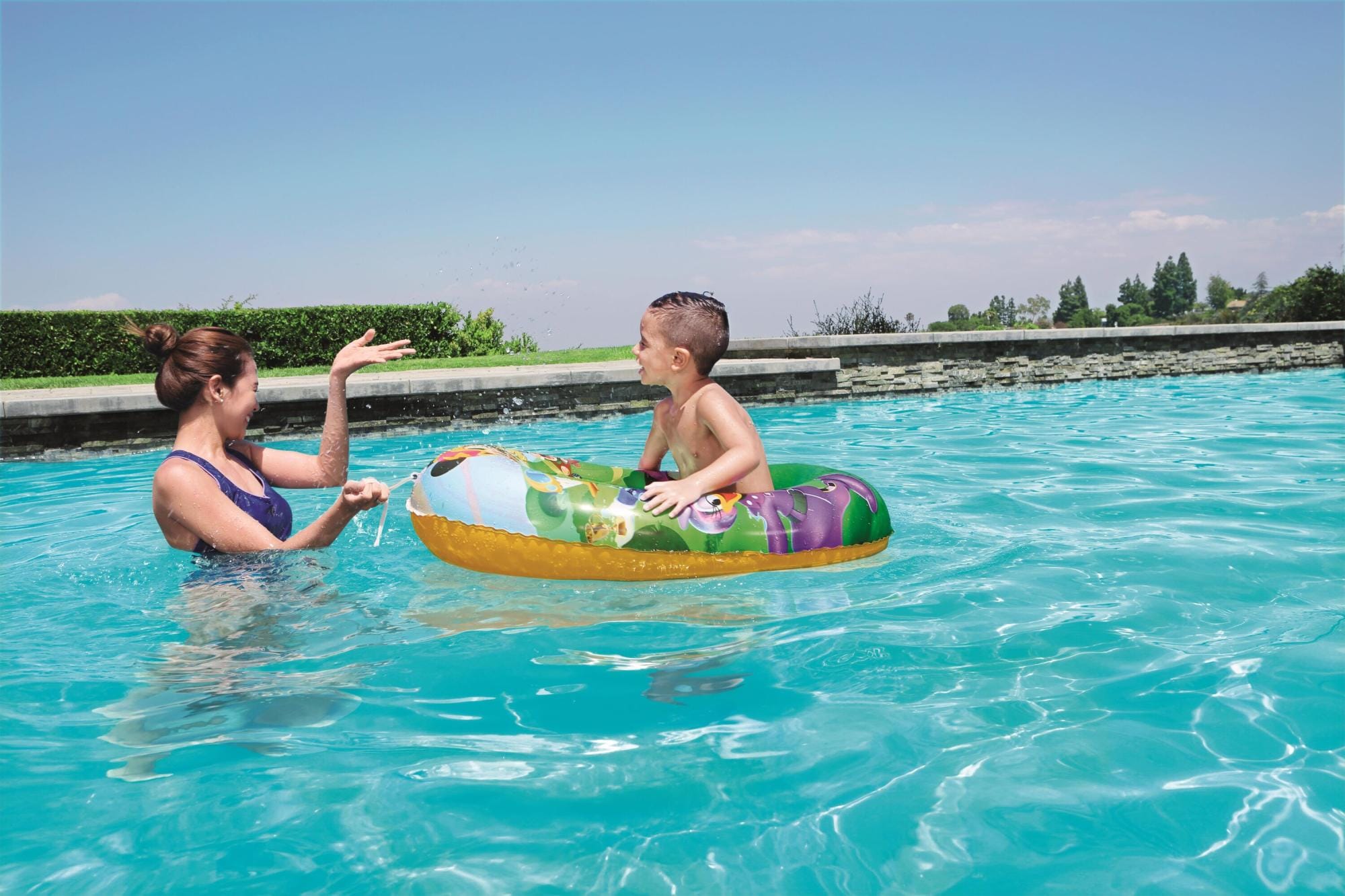 Jeux d'extérieur et trampoline Bateau gonflable enfant 102 x 69 cm Disney Mickey Roadster Bestway 1