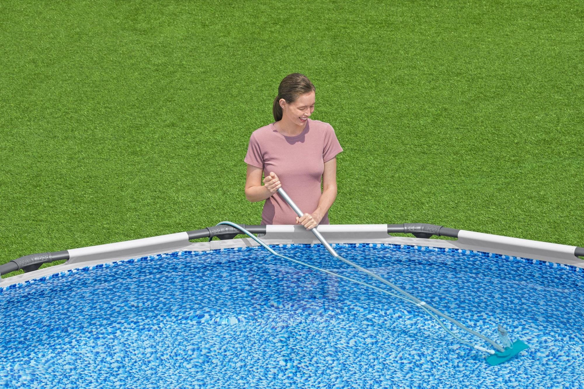 Accessoires Piscine Kit d’entretien piscine avec aspirateur et épuisette AquaClear Bestway 1