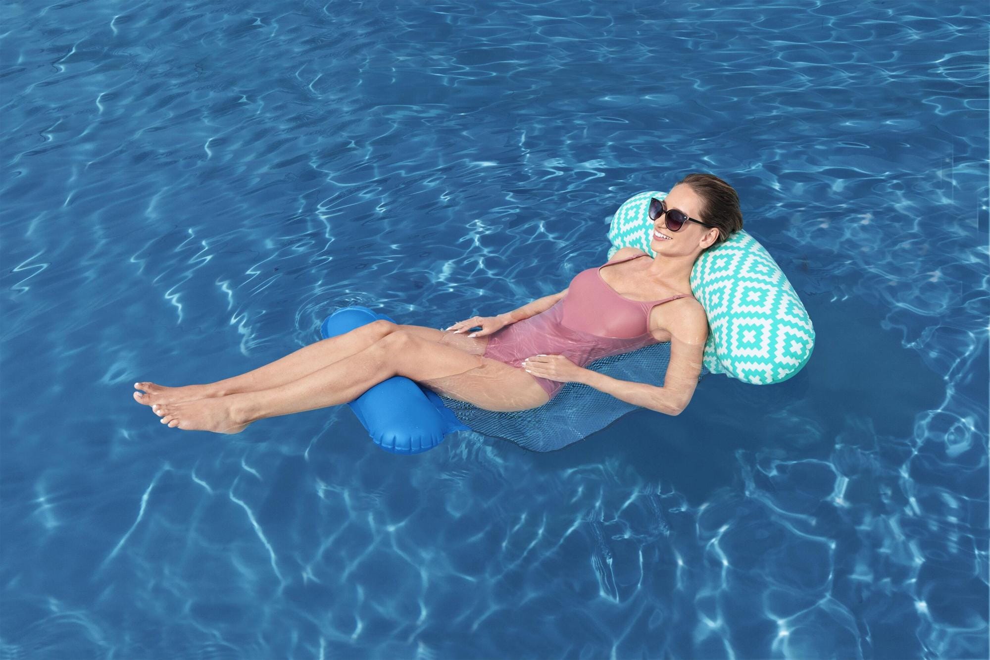 Jeux d'extérieur et trampoline Matelas hamac Comfort Plush™, 145 x 87 cm, 90 kg max, surface imperméable, maillage CoolDown™, structure convertible Bestway 1