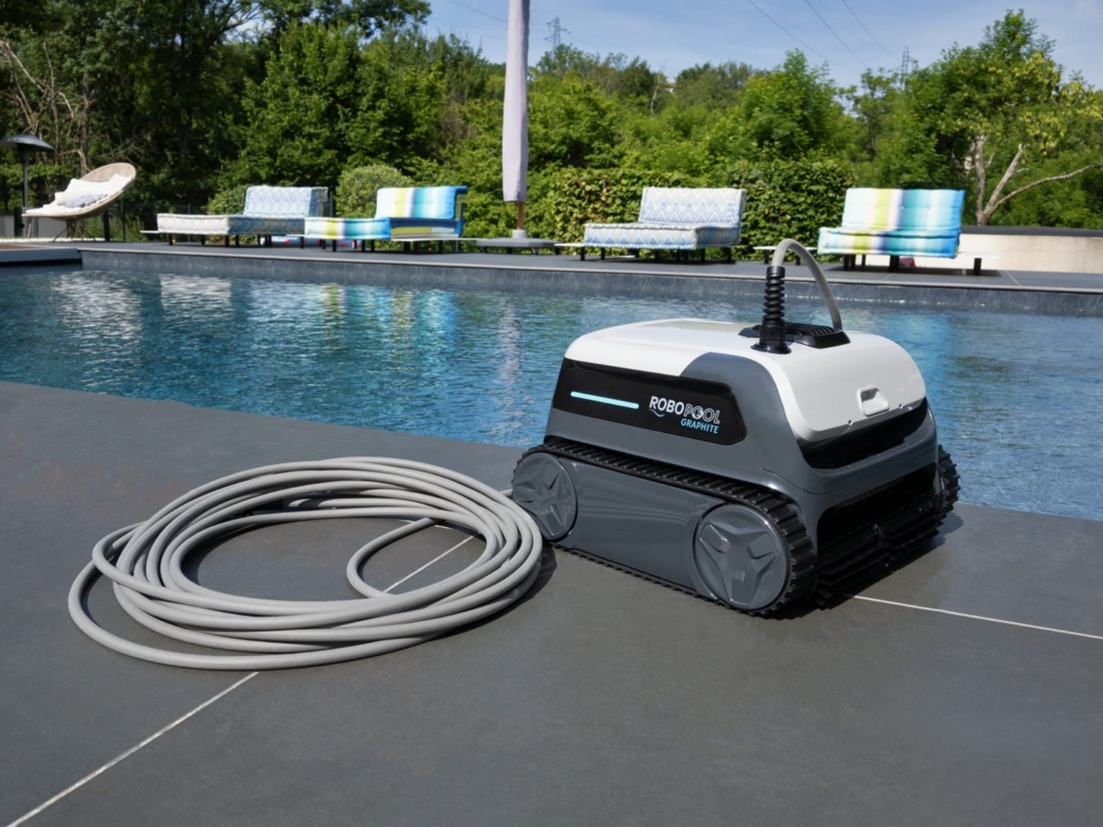 Robot piscine Robot piscine électrique Graphite - nettoie fond et parois - 4x8m max Bestway 1