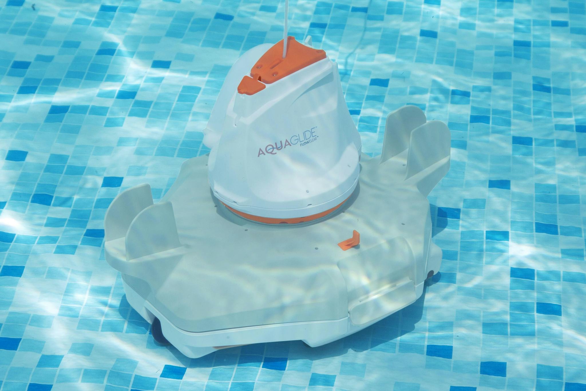 Accessoires piscine et spa Robot aspirateur autonome de piscine Aquaglide pour piscine à fond plat 3,5 x 5 m, batterie rechargeable Bestway 2