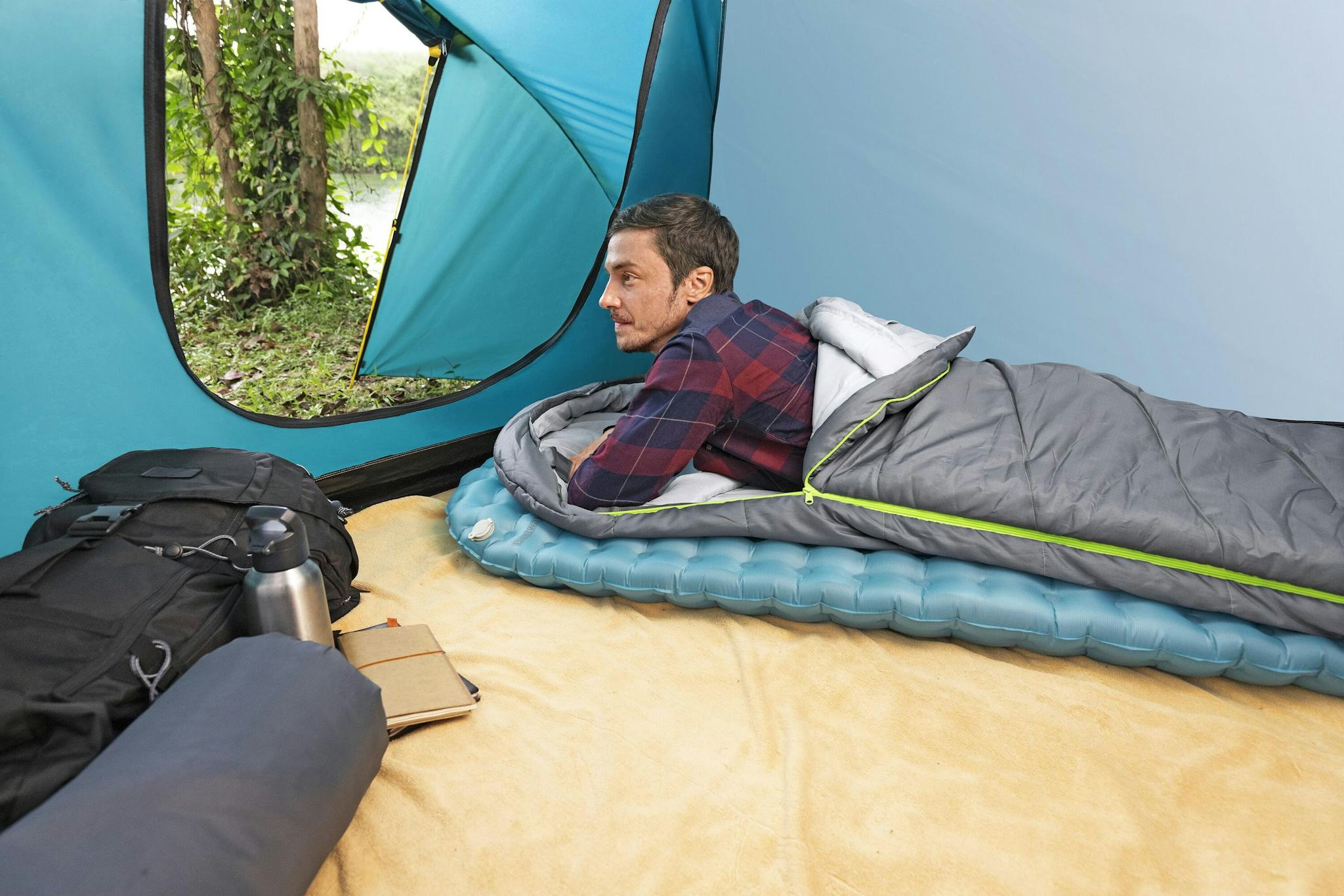 Camping Matelas gonflable de trekking AlpineLite™ momie 1,83 m x 63,5 cm x 7,5 cm , avec isolation thermique et gonfleur/sac Bestway 10